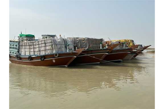 بهره‌مندی از ظرفیت بنادر کوچک و شناورهای سنتی جهت تامین کالاهای اساسی